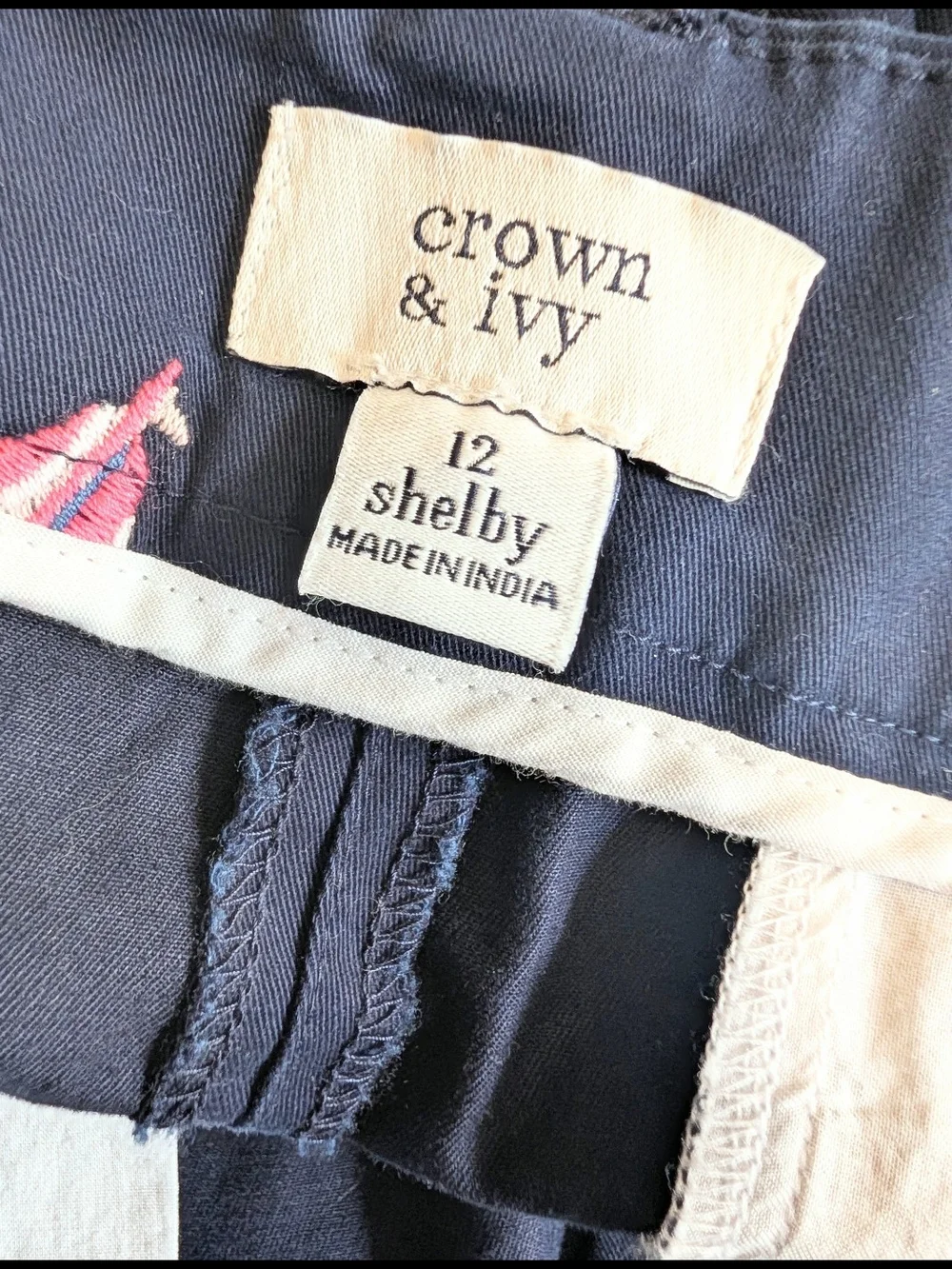 Crown & Ivy Shelby Womens 12  Summer Theme Embroidered  Scalloped Shorts Navy